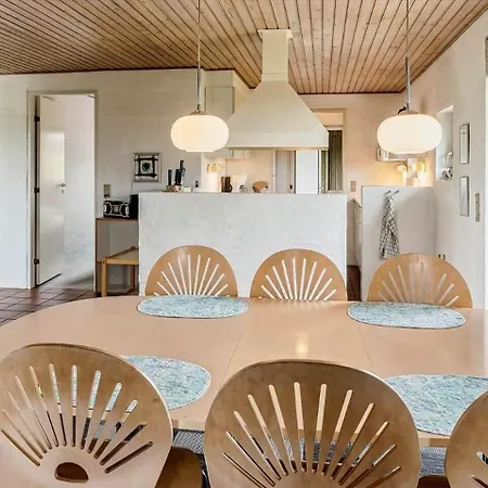 Ve453-vejers-strand-nordvej-55 * ויירס סטרנד